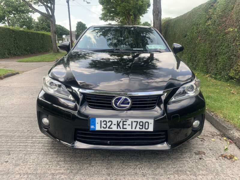 Stunning Lexus CT200H Hybrid Automatic 1.7 Petrol