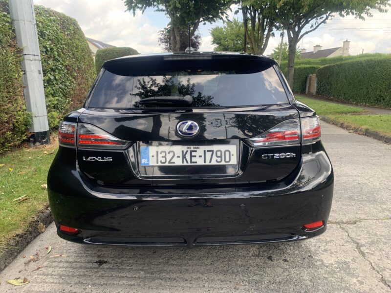 Stunning Lexus CT200H Hybrid Automatic 1.7 Petrol
