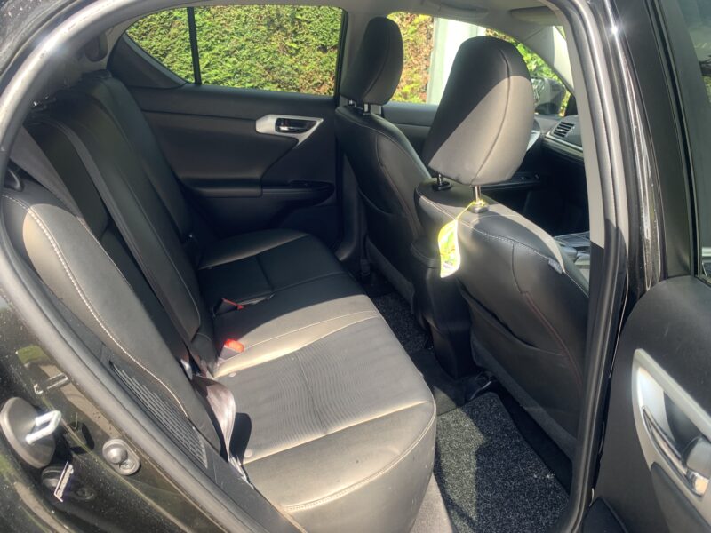 Stunning Lexus CT200H Hybrid Automatic 1.7 Petrol