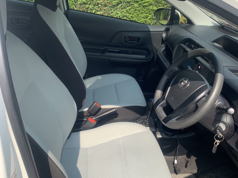 Toyota Aqua Automatic Hybrid