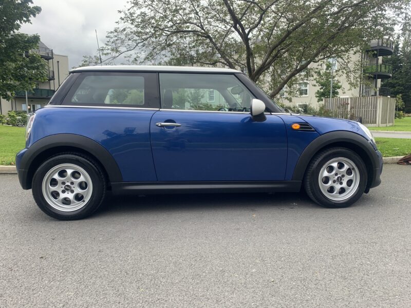 Immaculate 2013 Mini Cooper with brand new NCT. Spotless Condition + Very Low Mileage