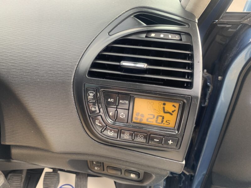 Beautiful 2013 Citroen Picasso 1.6 HDI Platinum Model with Brand New NCT for full 2 Years