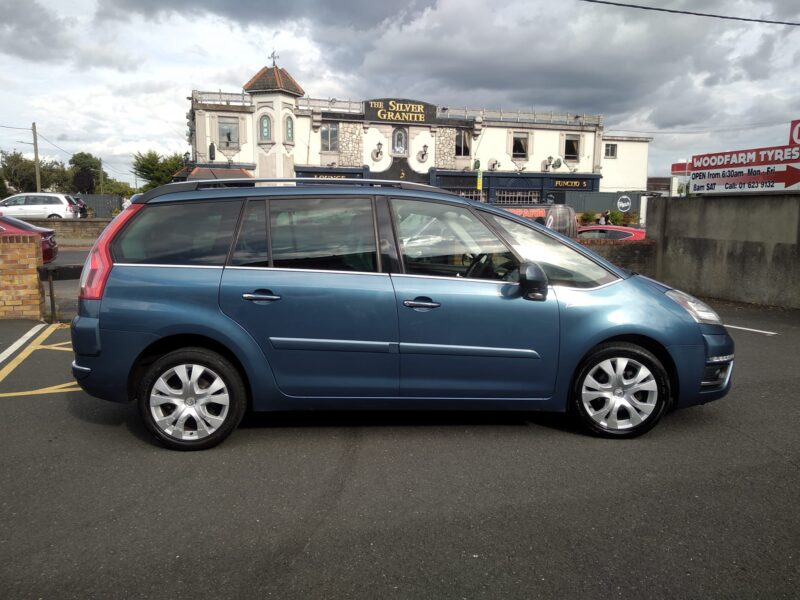 Beautiful 2013 Citroen Picasso 1.6 HDI Platinum Model with Brand New NCT for full 2 Years