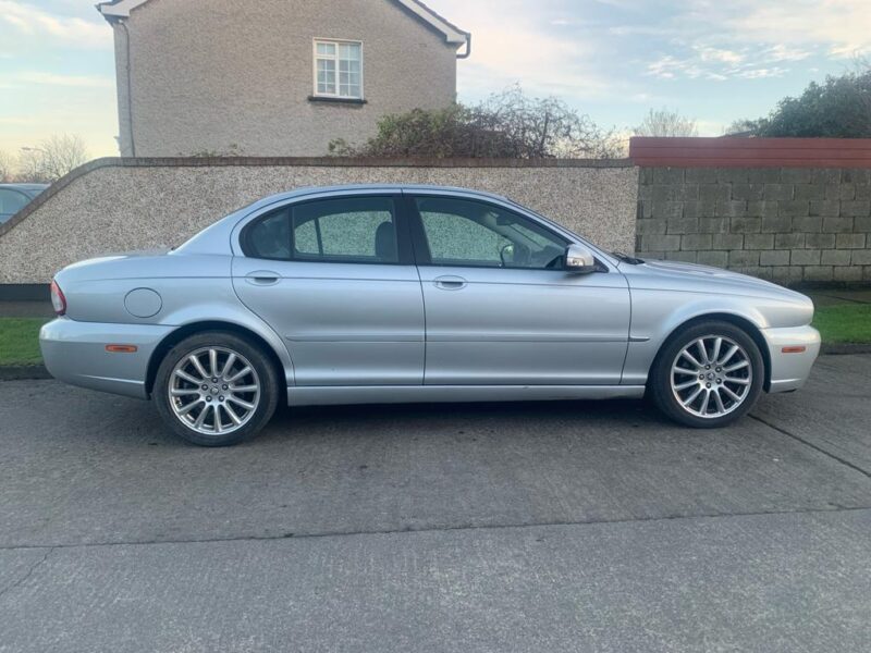 2009 Jaguar X-type with Brand new NCT