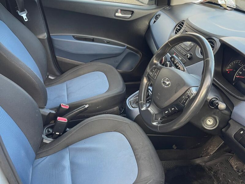 Hyndai i10 Deluxe Automatic in excellent condition with Nct till February 2026 and Taxed till 2025