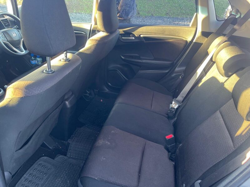 Stunning Honda Fit Hybrid Automatic. Top spec model with Brand New Nct