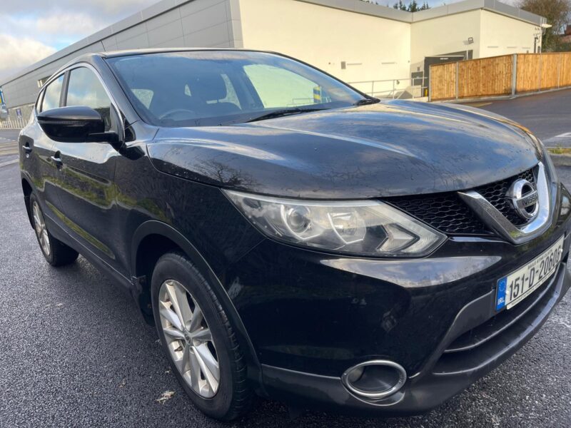 Excellent 2015 Nissan Qashqai top spec model with Nct and low mileage