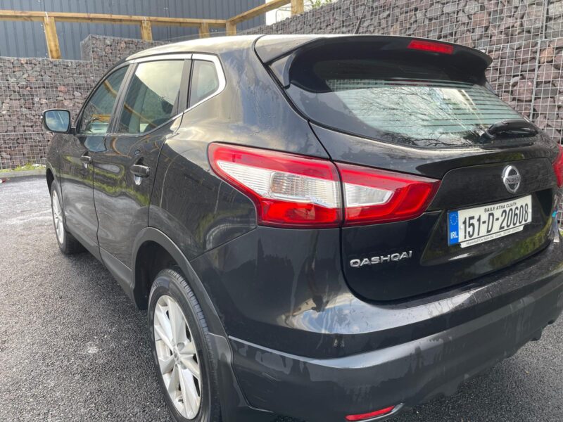 Excellent 2015 Nissan Qashqai top spec model with Nct and low mileage