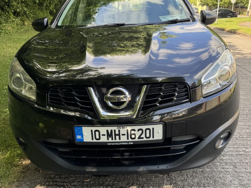 Nissan Qashqai plus2, N-tec model 7 seater with nct and 8 stamped service History.