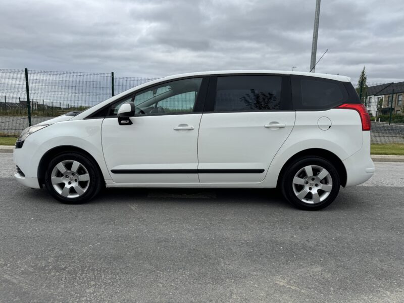 2013 Immaculate Peugeot 5008 Automatic 7 Seater with Nct and Tax