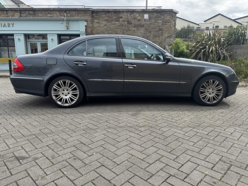 Immaculate Mercedes Benz Avantgarde Sport Edition with Low mileage and Long Nct