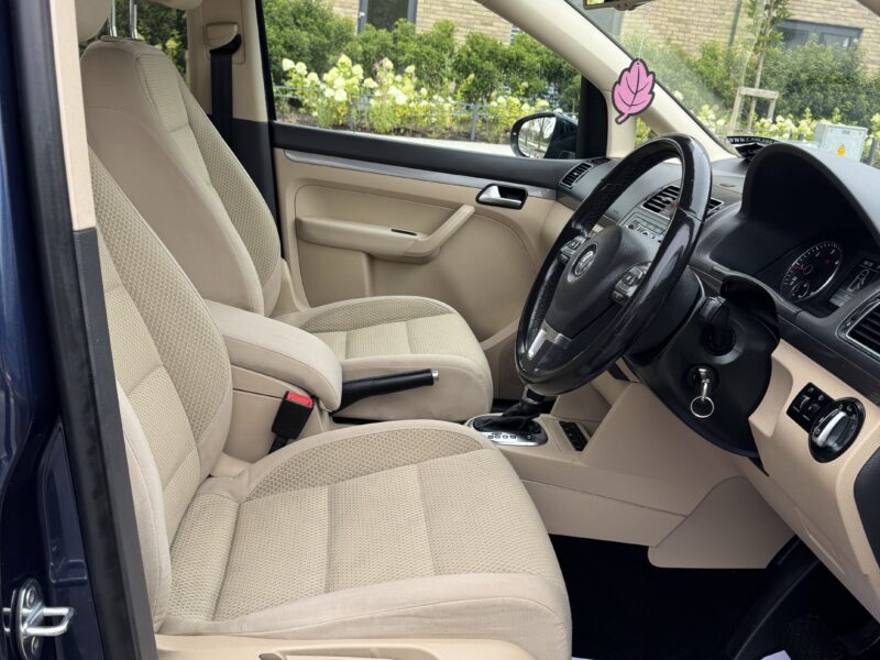 2014 Volkswagen Touran 1.6 TDI Diesel Automatic with brand new Nct