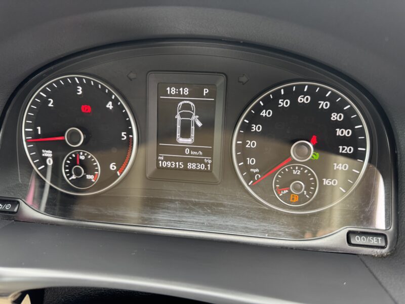 2014 Volkswagen Touran 1.6 TDI Diesel Automatic with brand new Nct