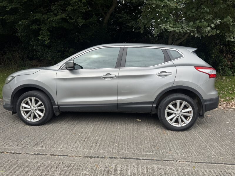 2015 Nissan Qashqai with Low mileage 41000 miles and Nct