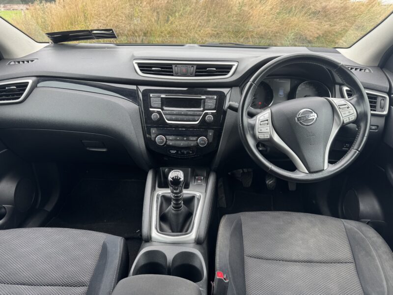 2015 Nissan Qashqai with Low mileage 41000 miles and Nct