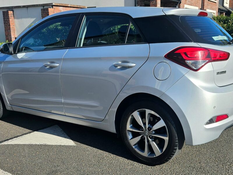 2015 Hyndai i20 Automatic with brand new NCT for 2 years. (DEPOSIT TAKEN)