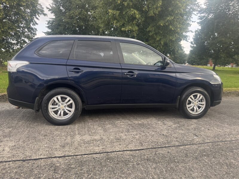 2015 Mitsubishi Outlander with Full stamped service history and Brand New NCT