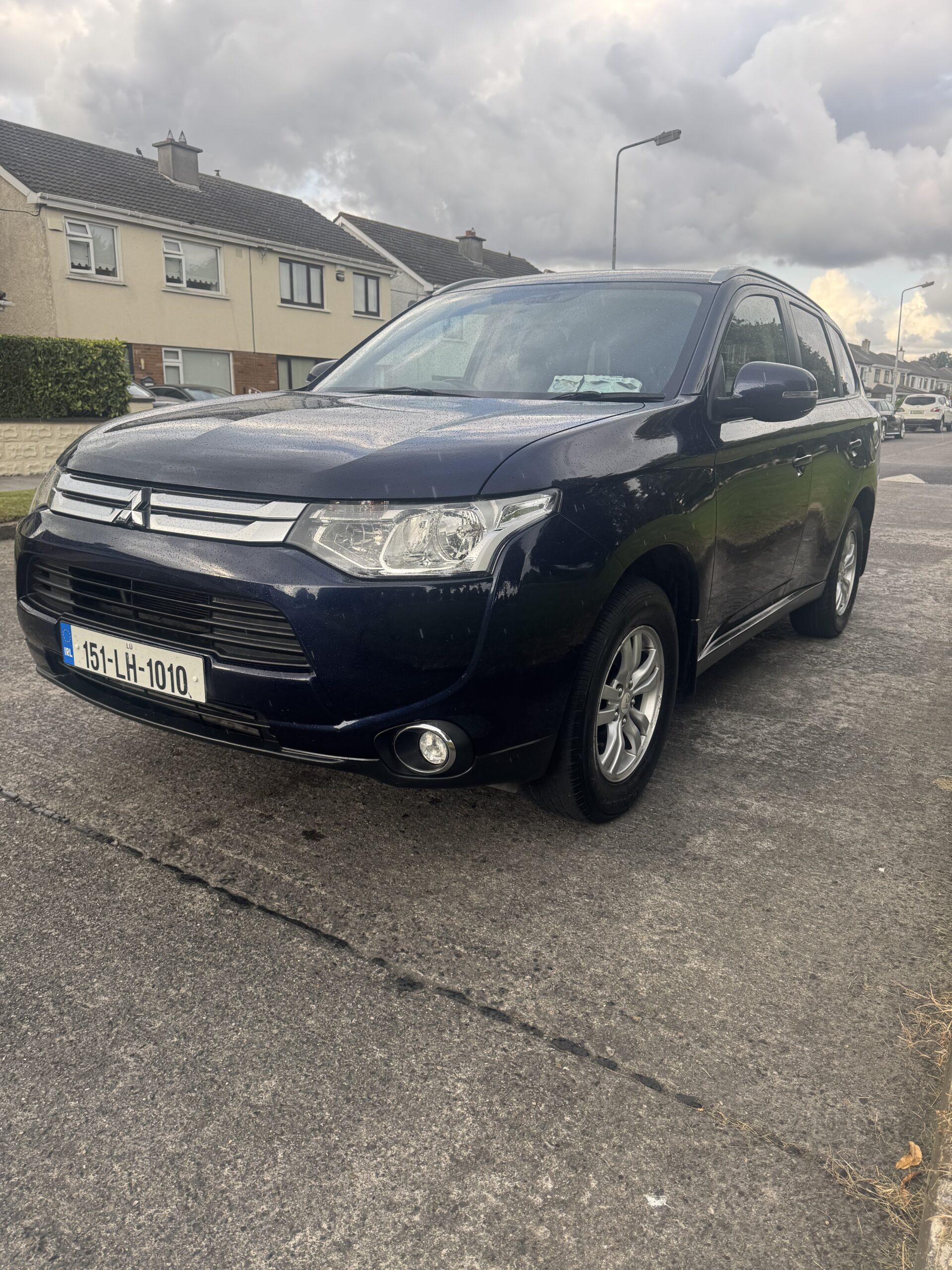 2015 Mitsubishi Outlander with Full stamped service history and Brand New NCT