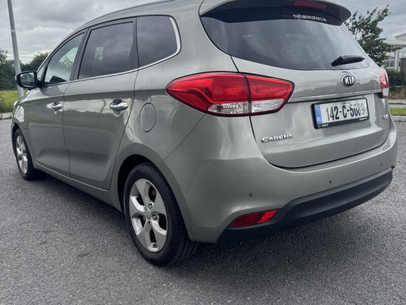 2014 Kia Carens Eco Dynamic 7 Seater in Great condition and Long Nct