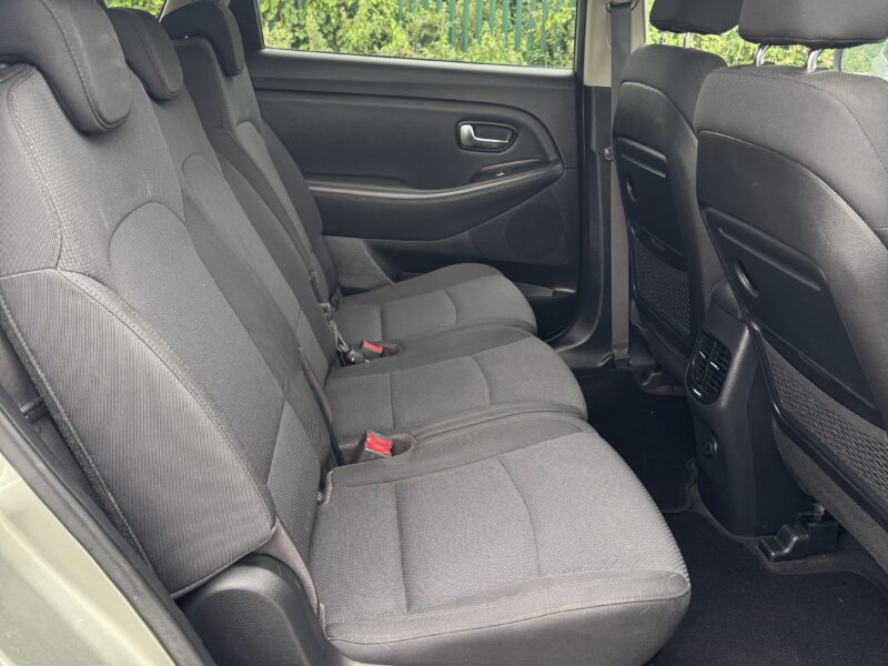 2014 Kia Carens Eco Dynamic 7 Seater in Great condition and Long Nct