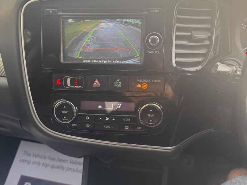 2015 Mitsubishi Outlander with Full stamped service history and Brand New NCT..