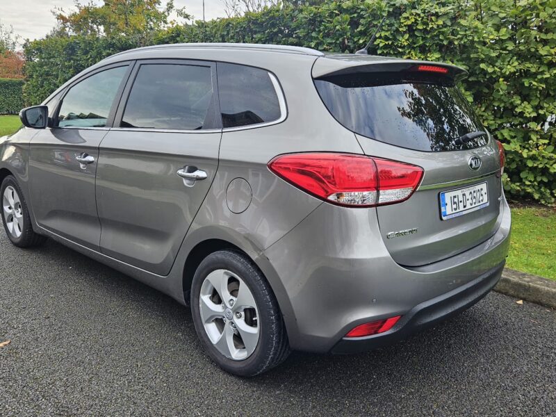 Beautiful 2015 Kia Carens with Very Low Mileage / Only 1 previous owner and Nct for a Year/ Taxed..